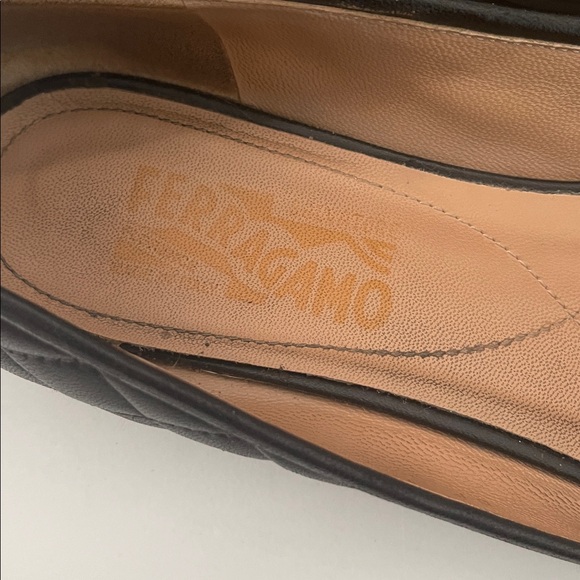 SALVATORE FERRAGAMO Varina Quilted Black Leather Cap Toe Grosgrain Bow Flats 7.5 - Picture 2 of 7